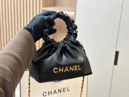 𝘝𝘪𝘯𝘵𝘢𝘨𝘦 Chanel  ★(大人気で即完売)入手困難チェーン